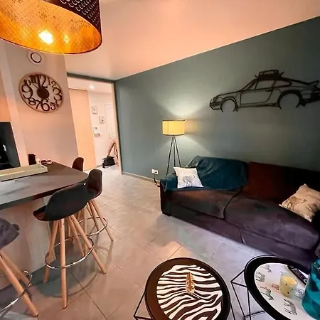 Elegant 45 M2 6 + Garage. Idealement Situe * Lyon
